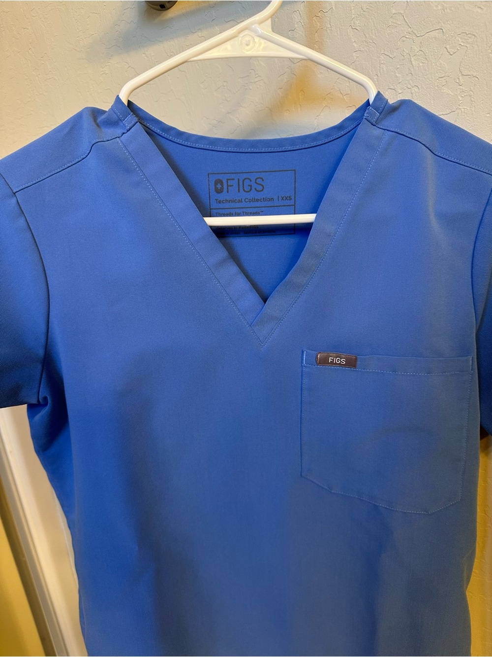 Figs Ceil Blue Scrub Top and Pants Set - Picture 3 of 9